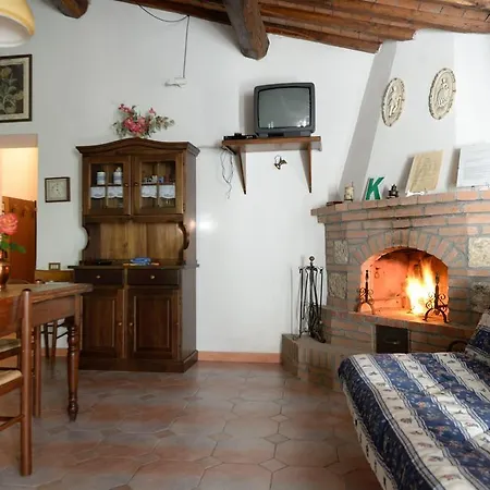 Apartment Le Cerinaie Castelnuovo di Val di Cecina